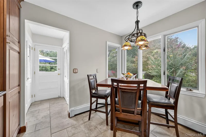 57 Old Town Lane , Huntington, NY 11743, Halesite, New York, United States. - Photo 3
