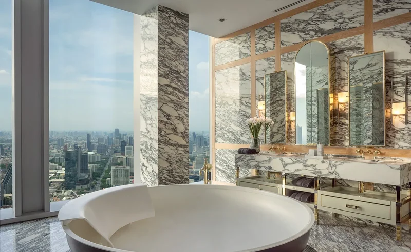 THE RITZ CARLTON PENTHOUSE SHOW SUITE
