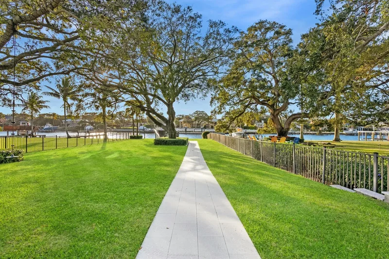 2162 Radnor Road, North Palm Beach, Florida, United States. - Photo 67