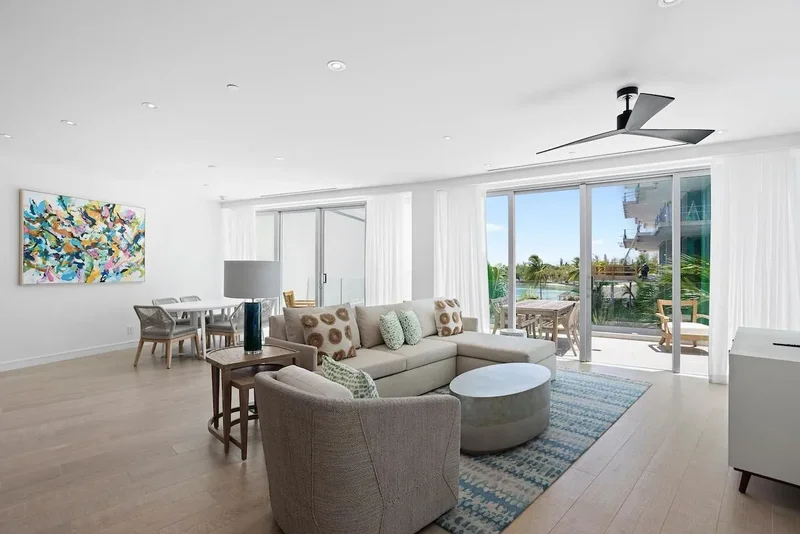 2 Bedrooms Condominium