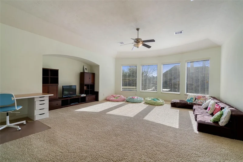241 W Tupelo Green Circle, Spring, Texas, United States. - Photo 8