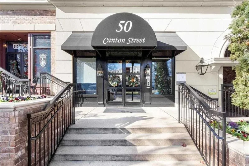 Condo for sale in Alpharetta