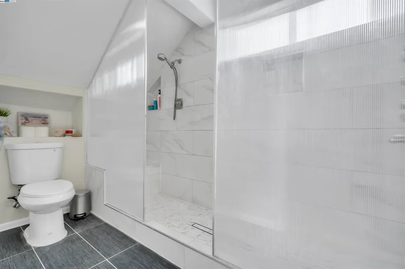 2380 Cabrillo Dr, Hayward, California, United States. - Photo 42