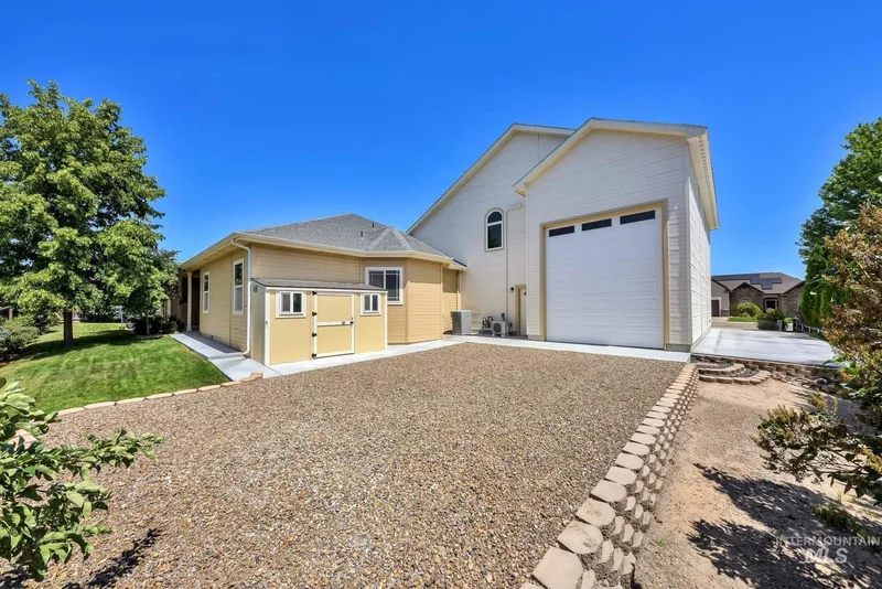 2025 N 6th E, Mountain Home, ID 83647, Mountain Home, Idaho, United States. - Photo 29