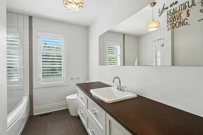 100 Ch. de Brisach, Lorraine, Quebec, Canada. - Photo 20