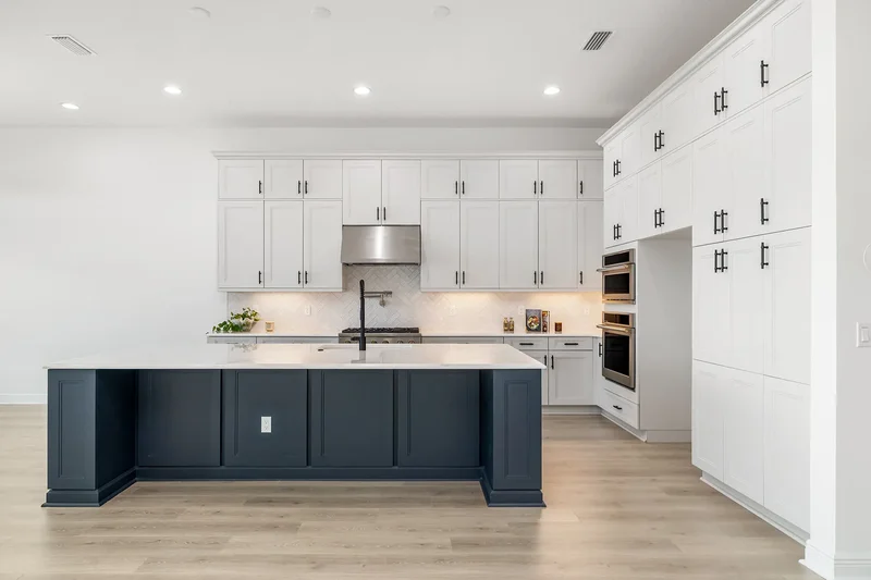 4517 Mondrian Court, Sarasota, FL 34240, Sarasota, Florida, United States. - Photo 4