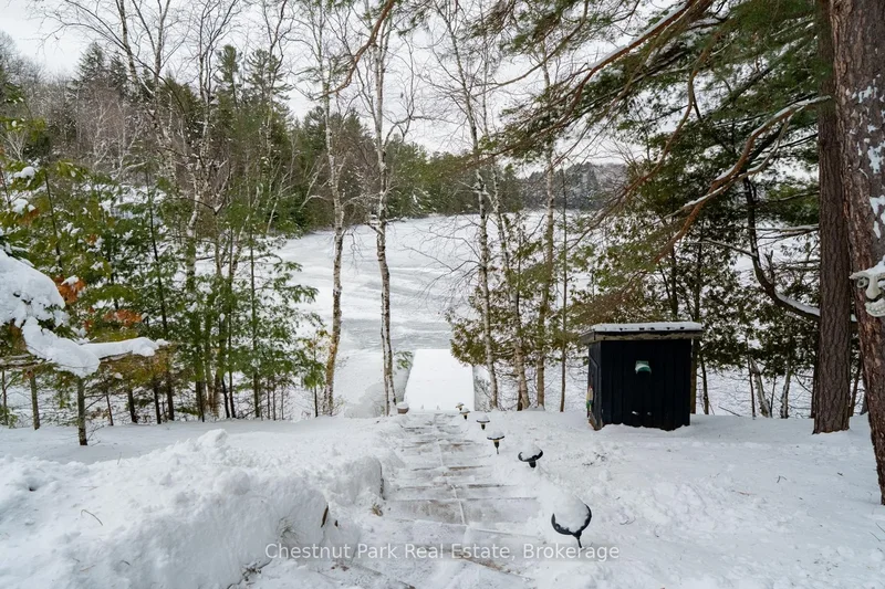 652 North Waseosa Lake Road, Huntsville, Ontario, Canada. - Photo 12
