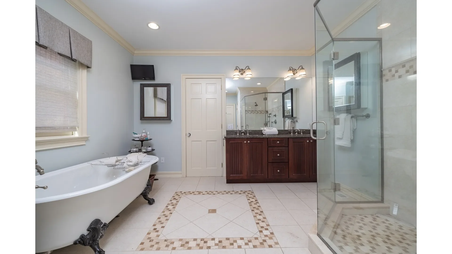 1750 Private Road #18, Peconic, New York, United States. - Photo 35