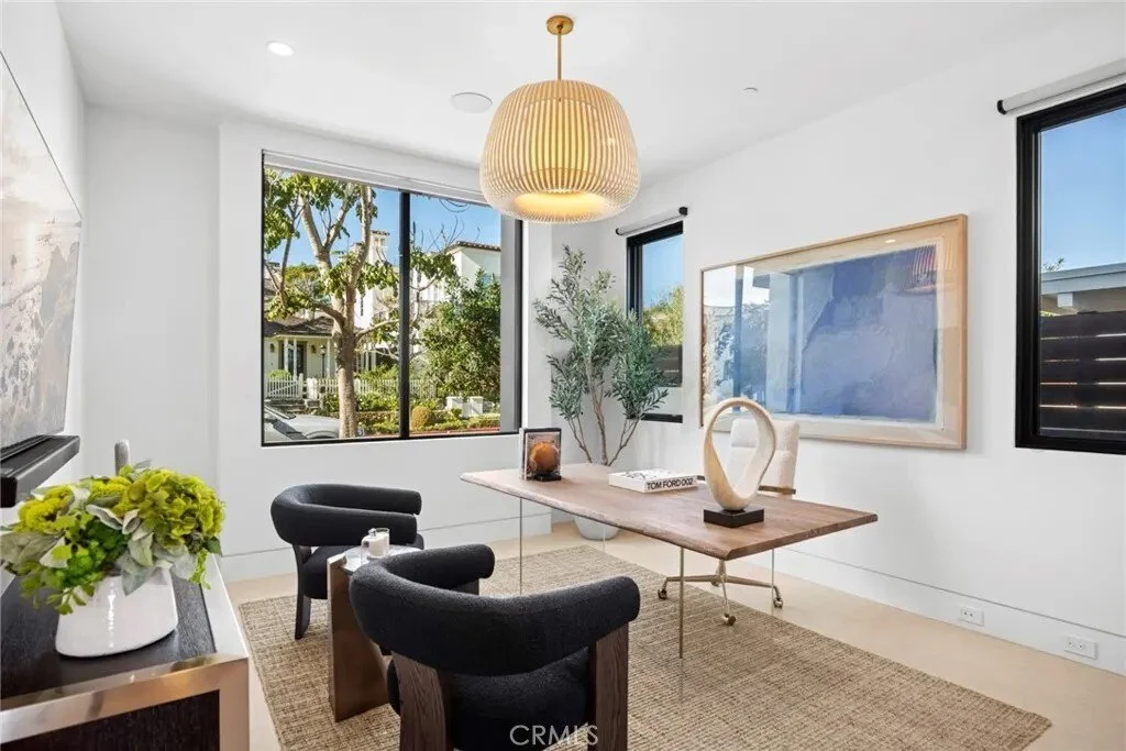 304 Poppy Ave, Newport Beach, California, United States. - Photo 16