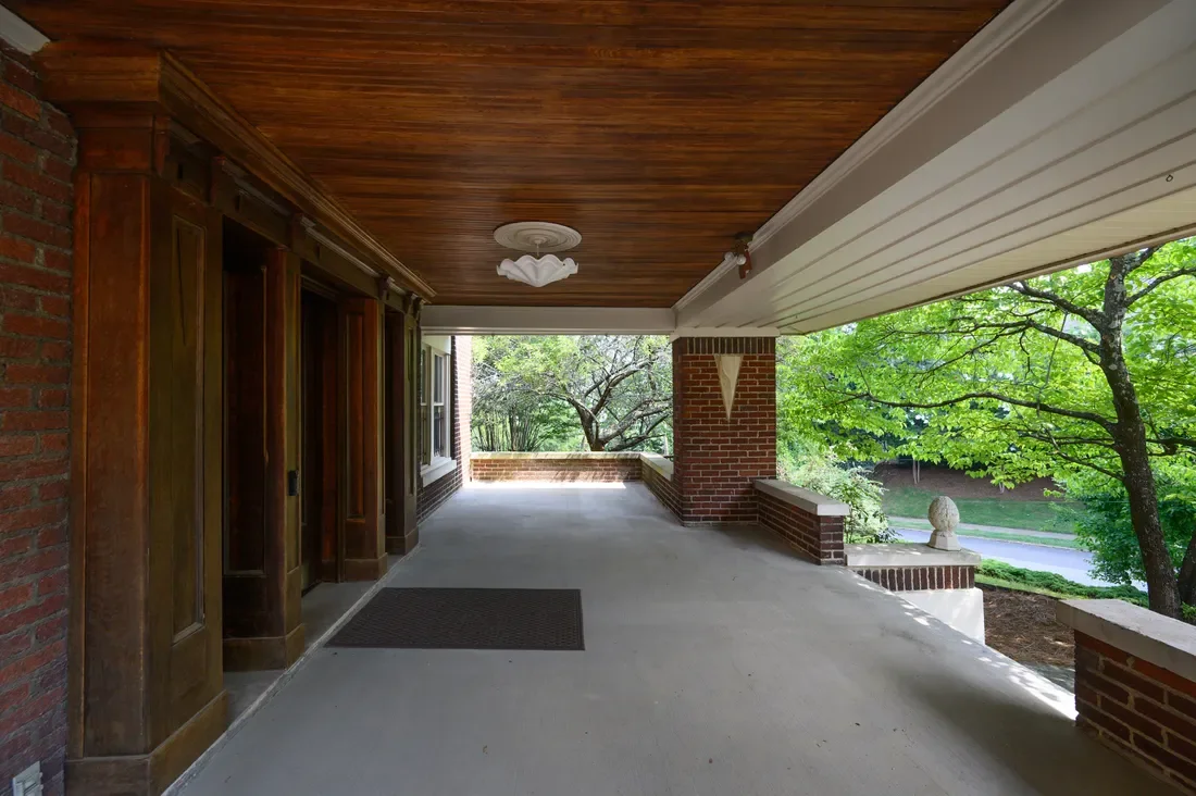 Gallery photo 5