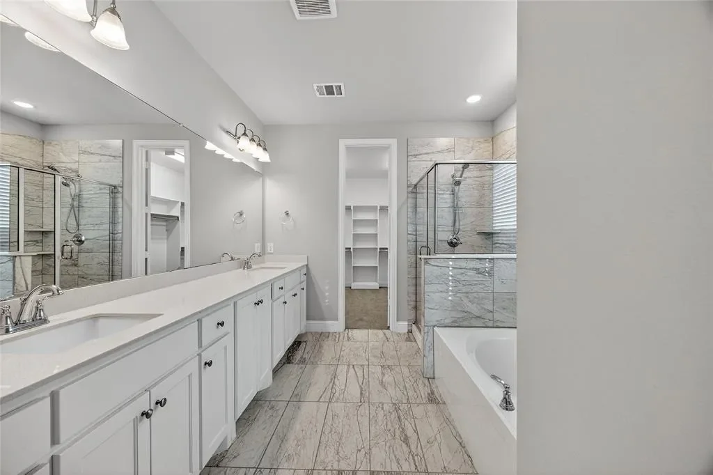 704 Corner Post Path, Prosper, Texas, United States. - Photo 18