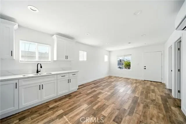 523 W 78th Street, Los Angeles, CA 90044, Los Angeles, California, United States. - Photo 22