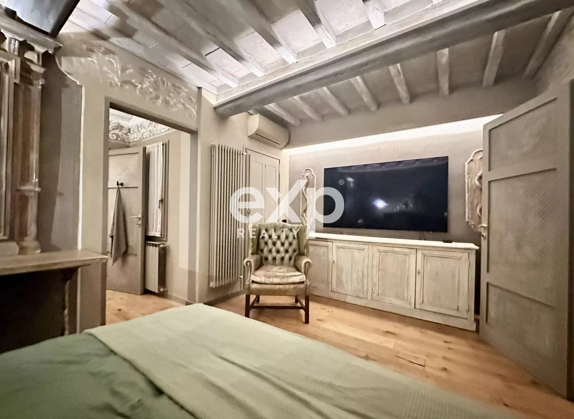 Gallery photo 10