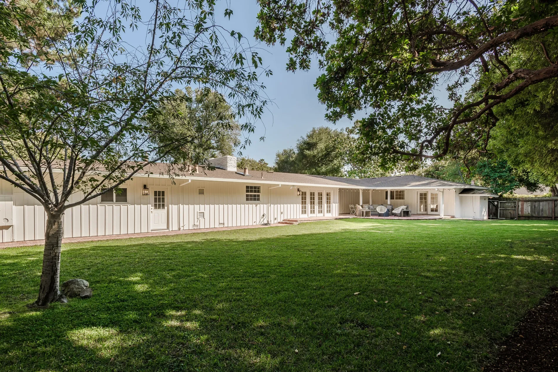 1597 Edgewood Drive , Palo Alto, CA 94303, East Palo Alto, California, United States. - Photo 25