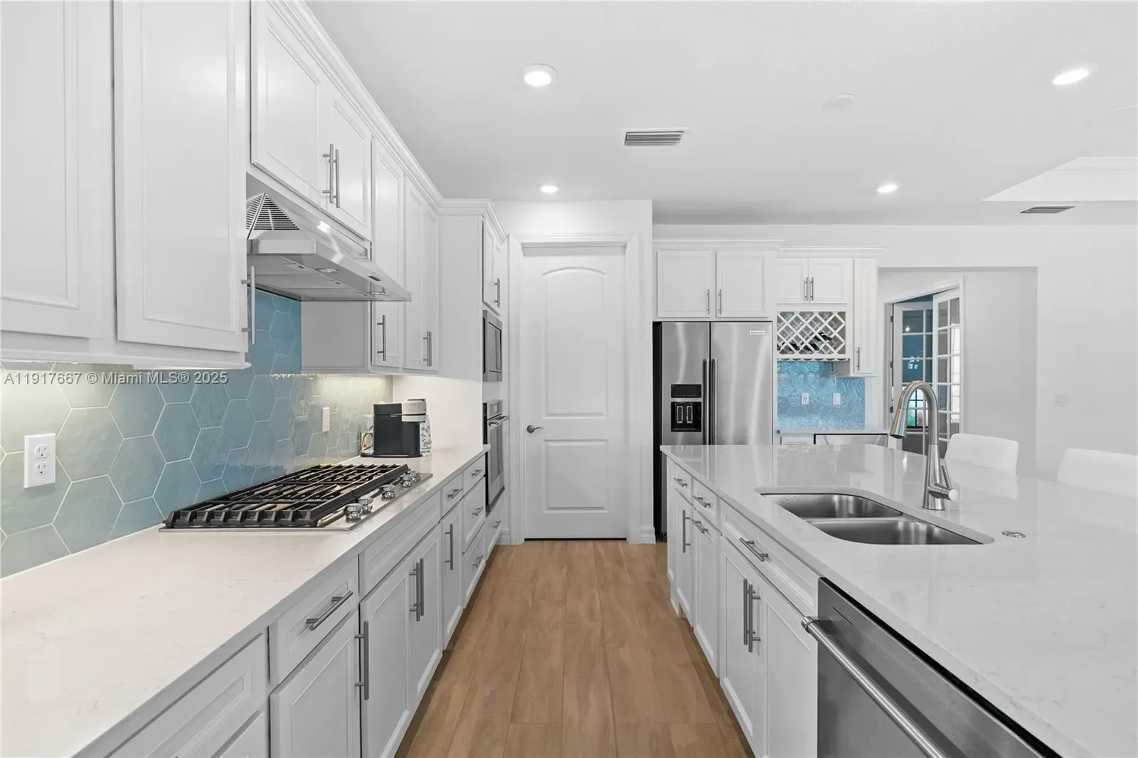 2715 Primrose Pl, Fort Lauderdale, Florida, United States. - Photo 9
