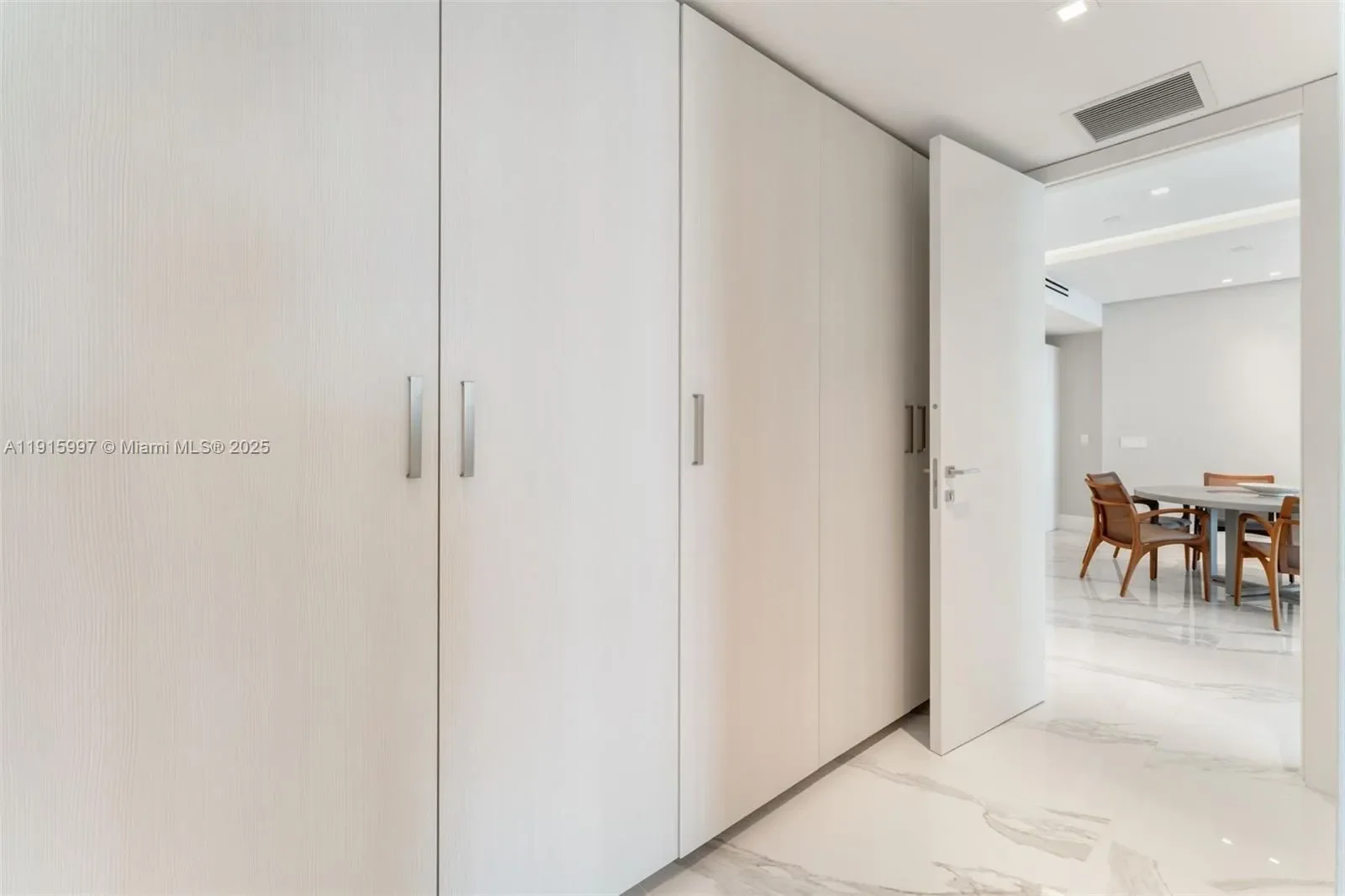 10201 Collins Ave 1803, Bal Harbour, Florida, United States. - Photo 30