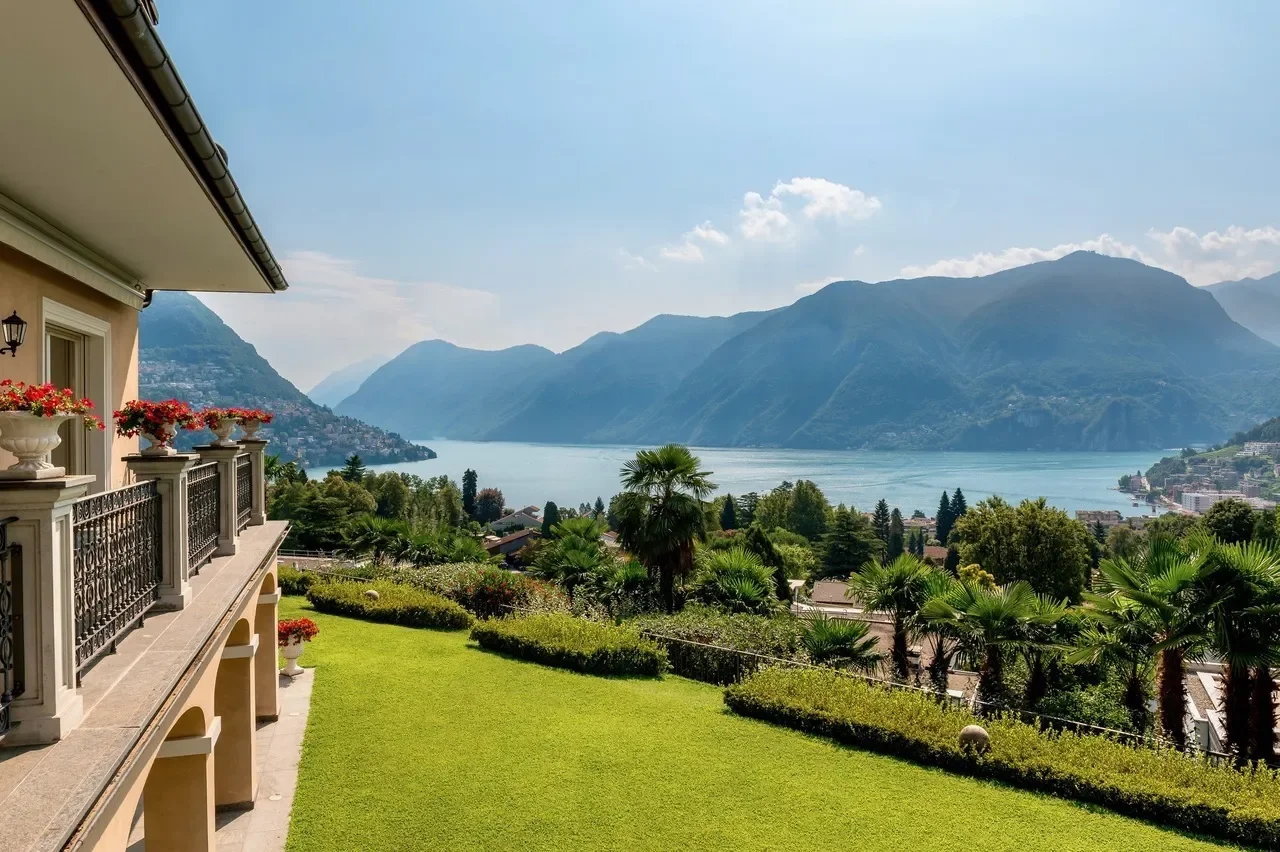 Sorengo, Ticino, Switzerland. - Photo 8