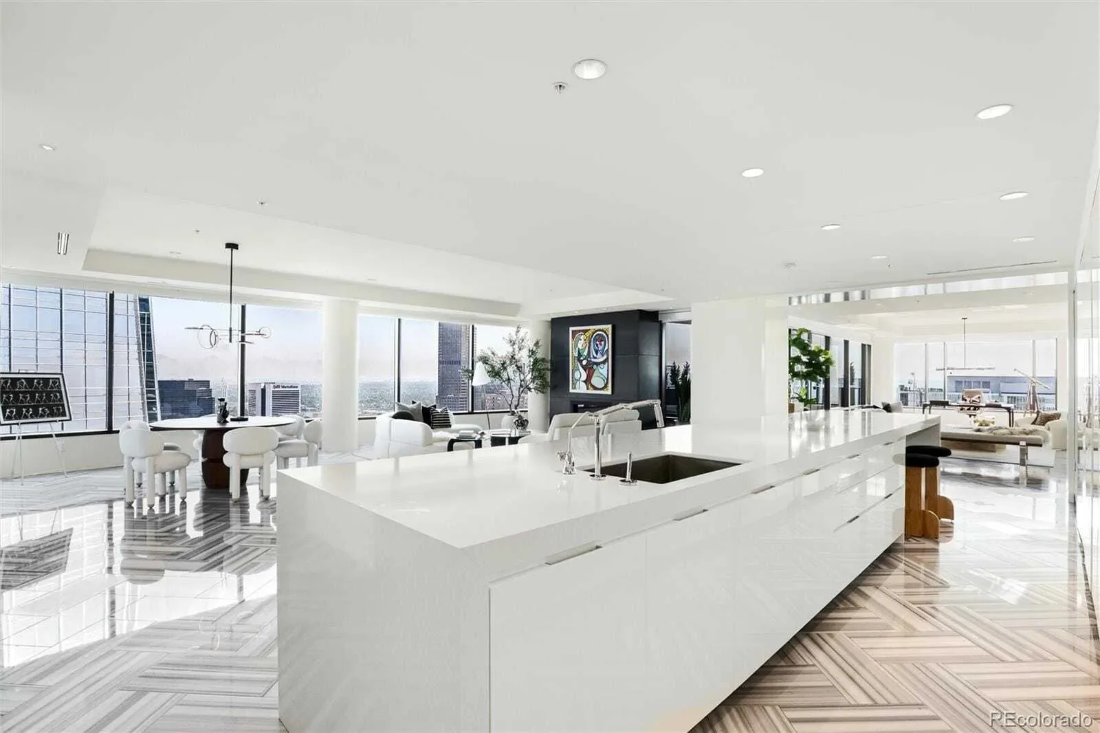Gallery photo 2