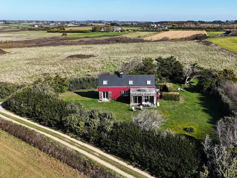 South Finistery. Tréogat, Property Near The Beach...