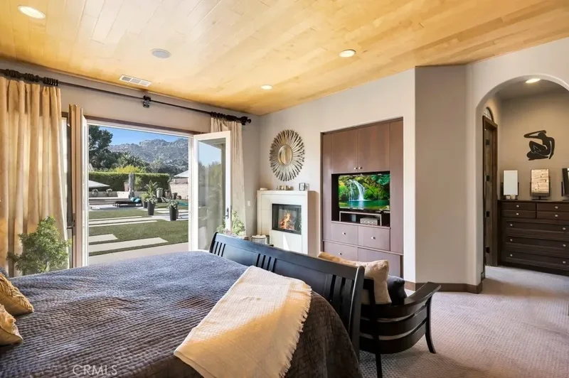 9661 Shoup Avenue, Los Angeles, California, United States. - Photo 35