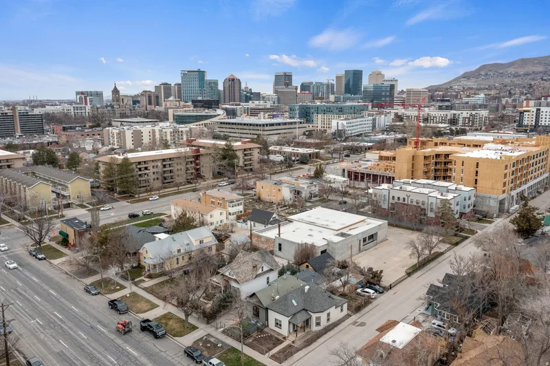 563 S DENVER ST, Salt Lake City, Utah, United States. - Photo 46