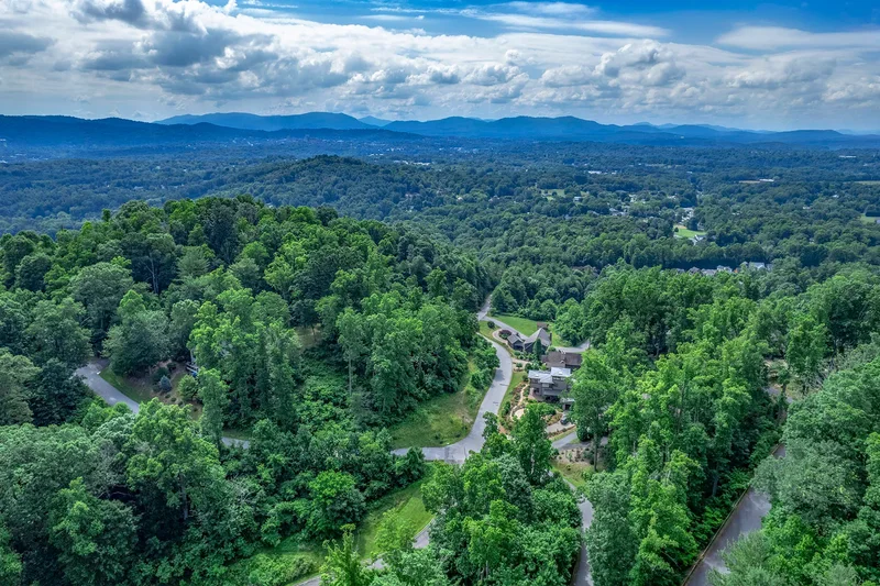 62 Destination Drive, Asheville, NC 28806, Asheville, North Carolina, United States. - Photo 37