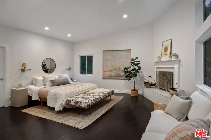 2180 Laurel Canyon Boulevard, Los Angeles, California, United States. - Photo 14