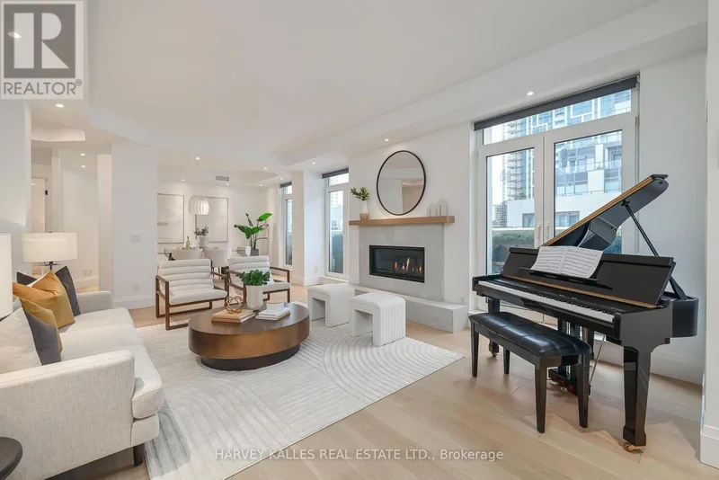 Sophisticated Sub-Penthouse