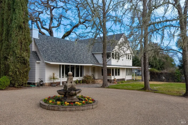 3 Bedrooms Single Family Detached