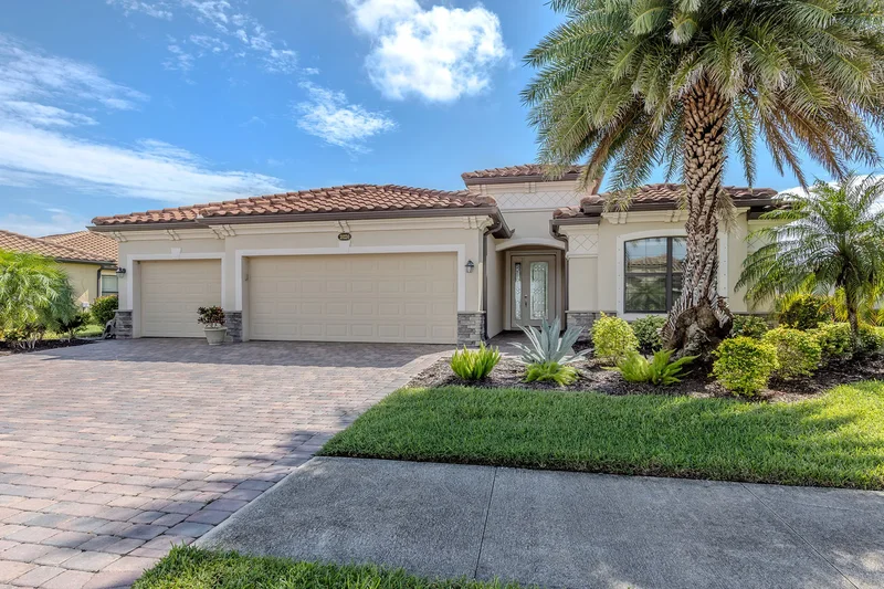 20230 Granlago Drive, Venice, FL 34293, Venice, Florida, United States. - Photo 7