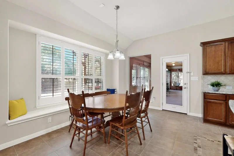 121 Quarry Park Cove, Liberty Hill, TX 78642, Liberty Hill, Texas, United States. - Photo 14