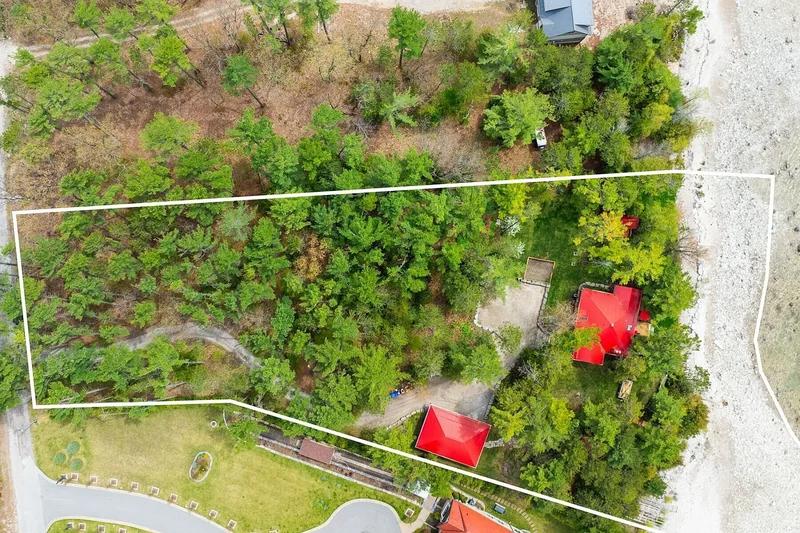 9 Monica Rd, Tiny, ON L0L 1P1, Ontario, Canada. - Photo 3