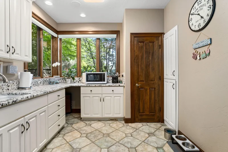 1126 NW Morgan, Grants Pass, OR, 97526, USA, Grants Pass, Oregon, United States. - Photo 31