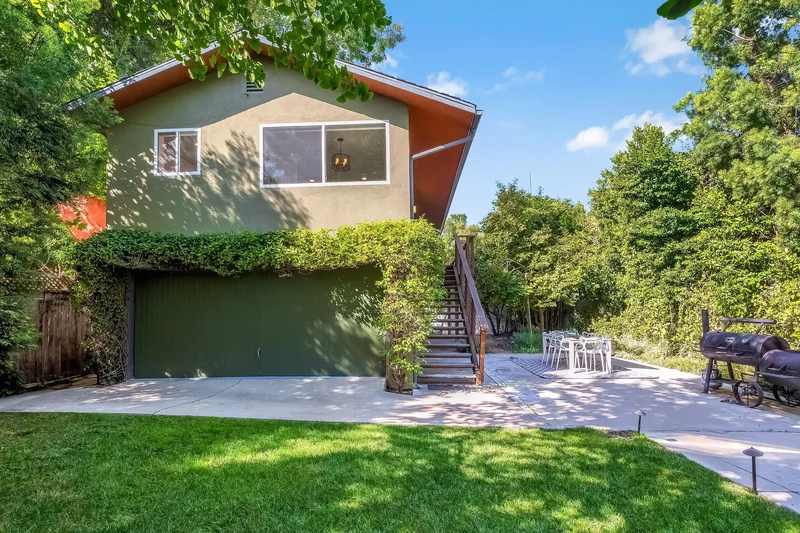14903 Valley Vista Boulevard, Shermanoaks, CA 91403, Los Angeles, California, United States. - Photo 13