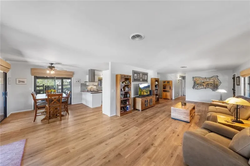 17705 Rodeo Road, Lake Elsinore, CA 92530, Lake Elsinore, California, United States. - Photo 9