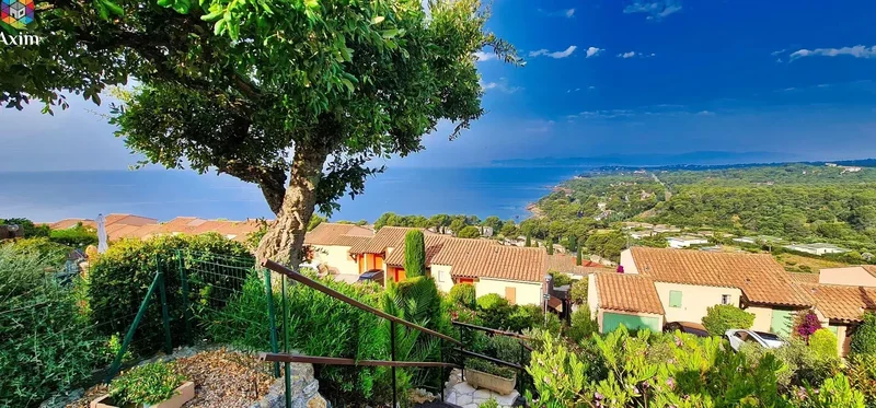 9052 Allée des Amarantes, Saint-Raphaël, France. - Photo 4