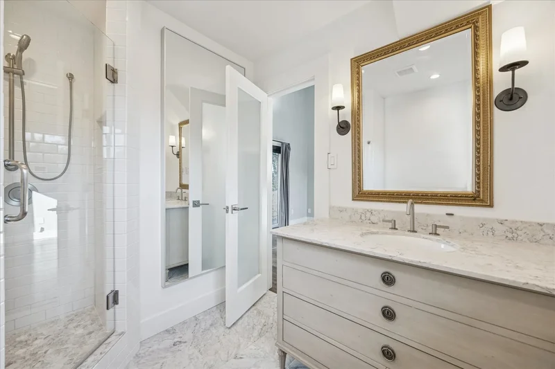 1919 Missouri Street, Houston, TX 77019, Houston, Texas, United States. - Photo 4