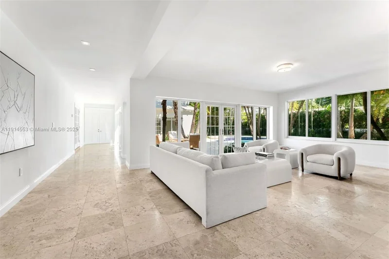 6675 Roxbury Ln, Miami Beach, Florida, United States. - Photo 33