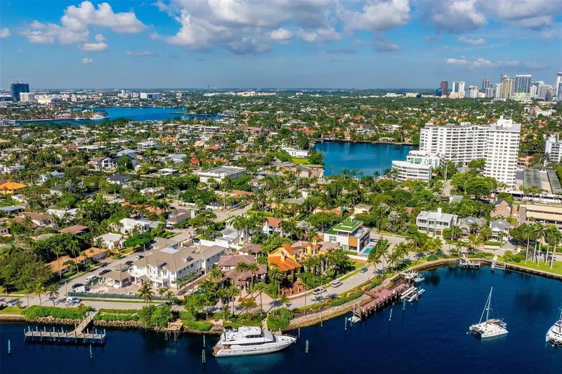 359 Poinciana Dr, Fort Lauderdale, Florida, United States. - Photo 45