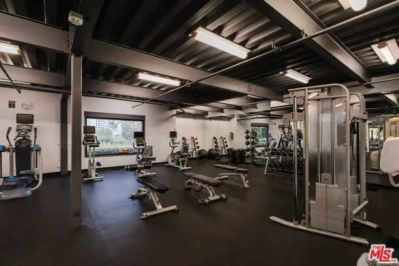 2227 Century Hill, Los Angeles, California, United States. - Photo 31