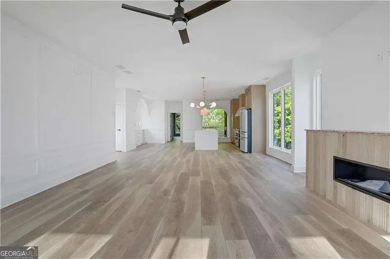 Gallery photo 9