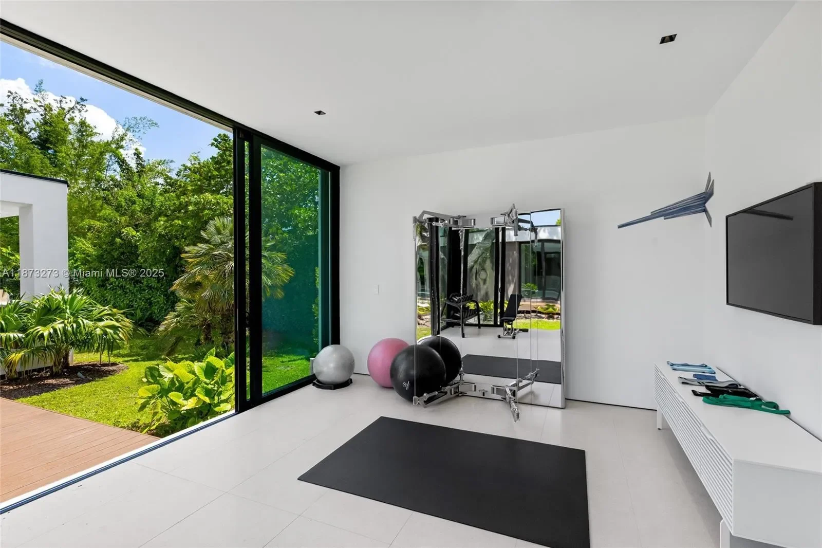 12100 SW 79th Ave, Coral Gables, Florida, United States. - Photo 58