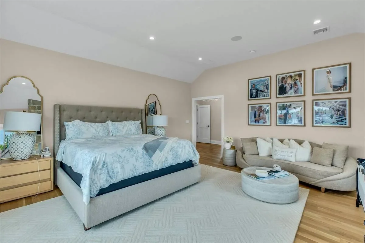 Gallery photo 11