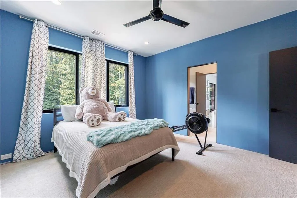 Gallery photo 7