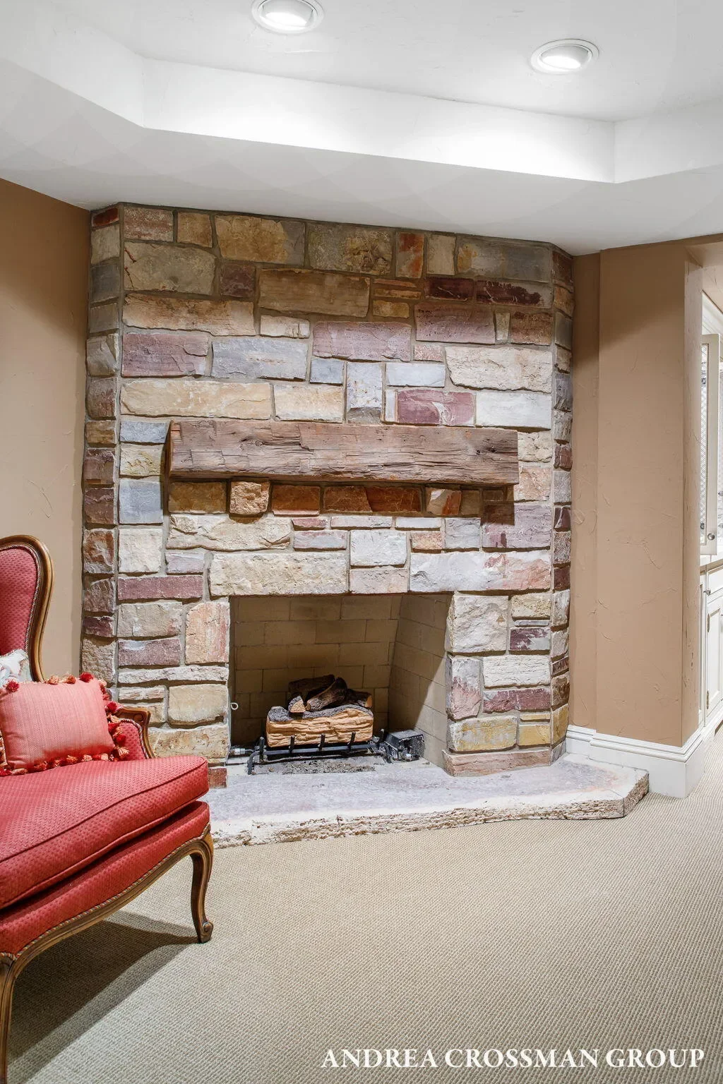 1933 South Shore Drive, Holland, MI 49423, Holland, Michigan, United States. - Photo 37