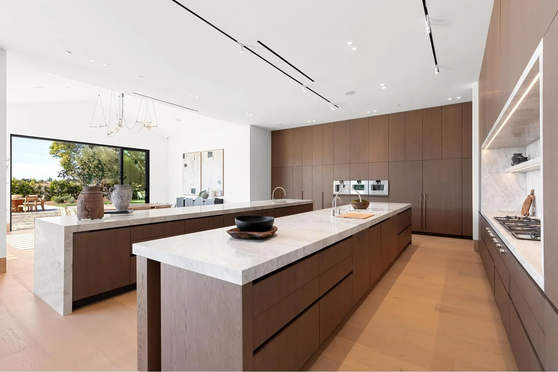 25151 JIM BRIDGER Road, Hidden Hills, California, United States. - Photo 13