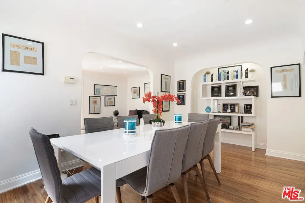 9037 Elevado Street, Los Angeles, California, United States. - Photo 11