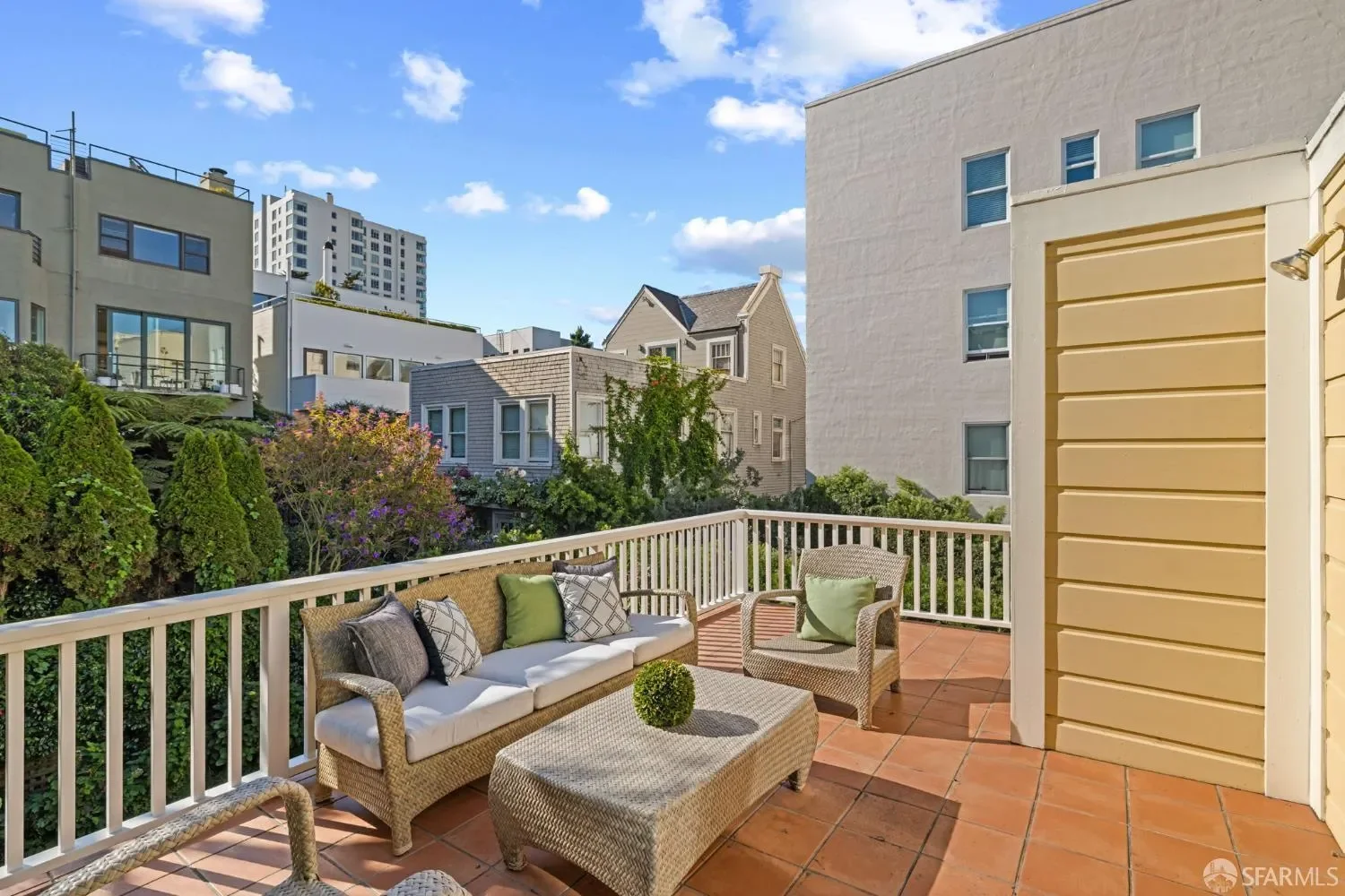 2341 Leavenworth Street, San Francisco, California, United States. - Photo 53
