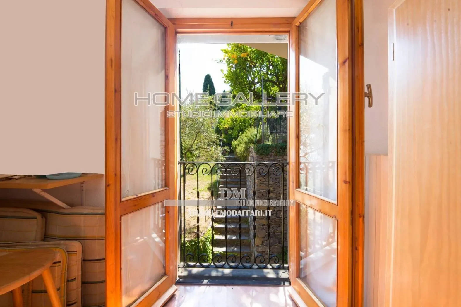 Exterior photo 8