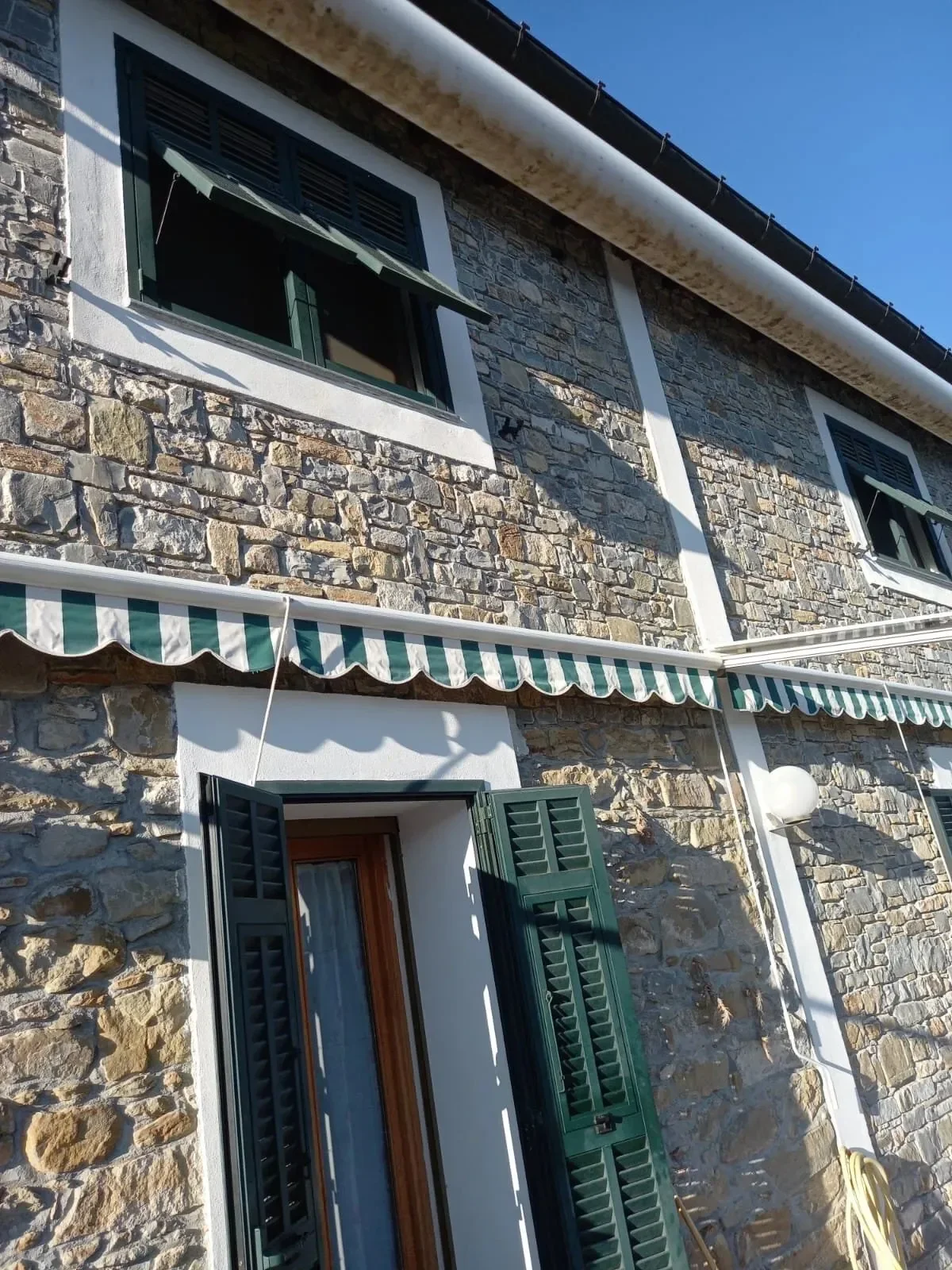 Exterior photo 6
